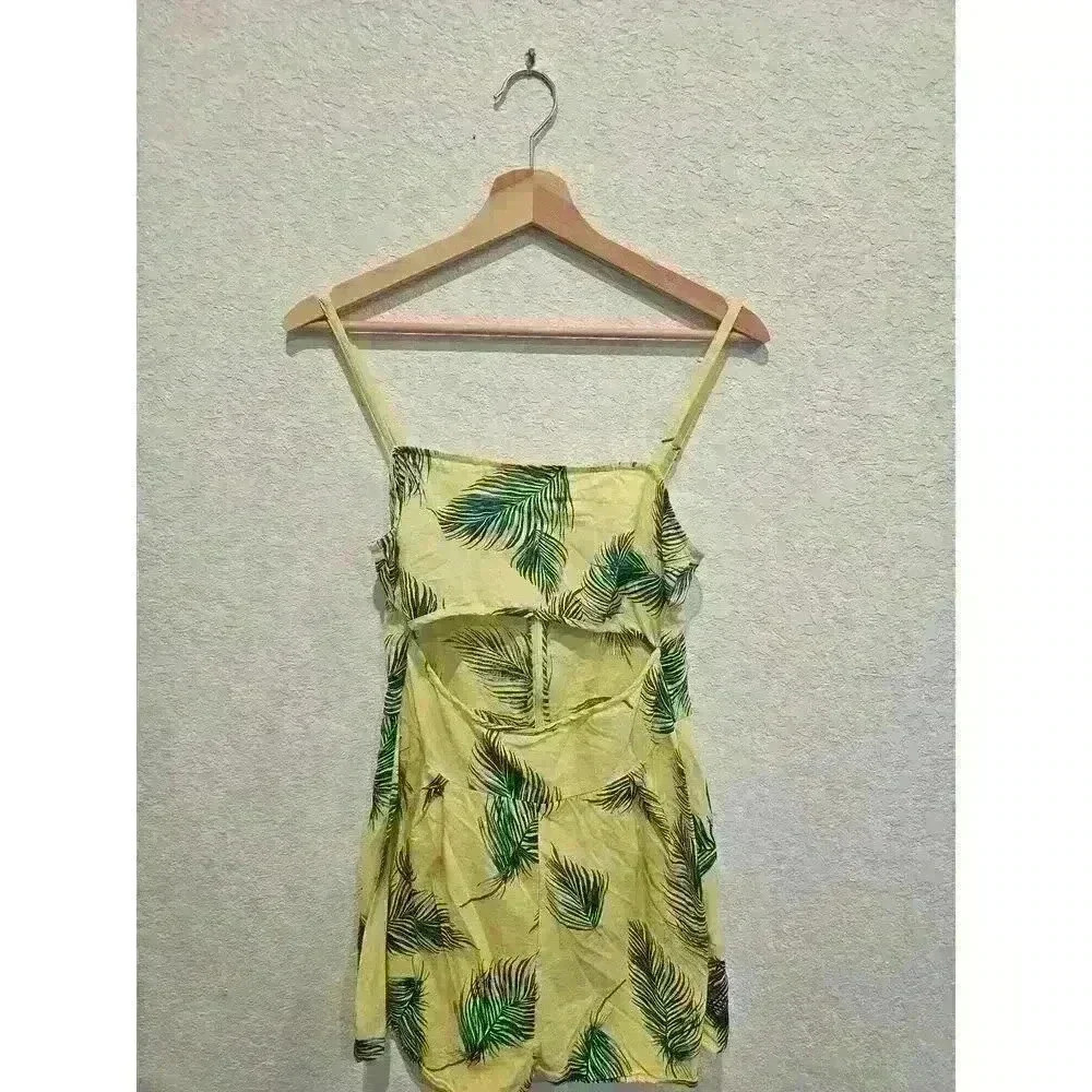 Asos Yellos Viscouse Romper Size 6.